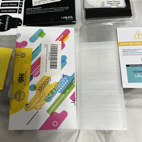 Screen protector for Galaxy S7 Edge. Original box with preparation guides - Picture 5 of 6